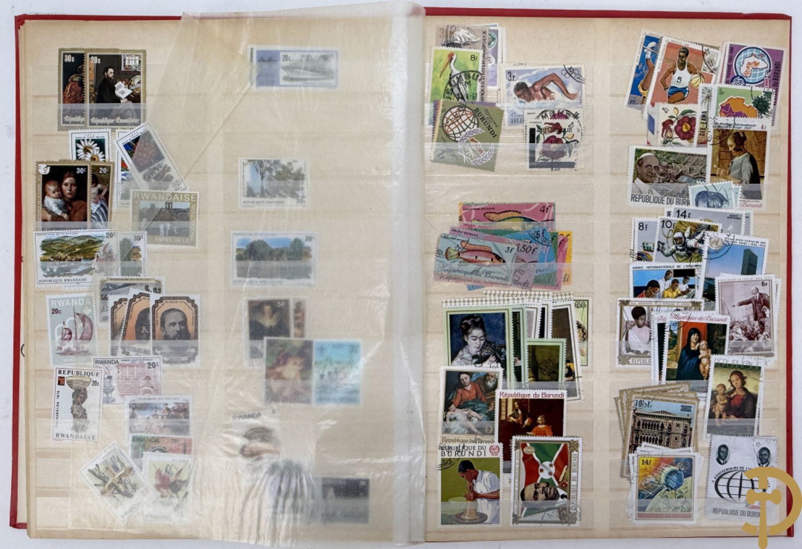 10 postzegelalbums van o.a. Duitsland, Congo, België, ... - Heel divers met veel zeldzame zegels