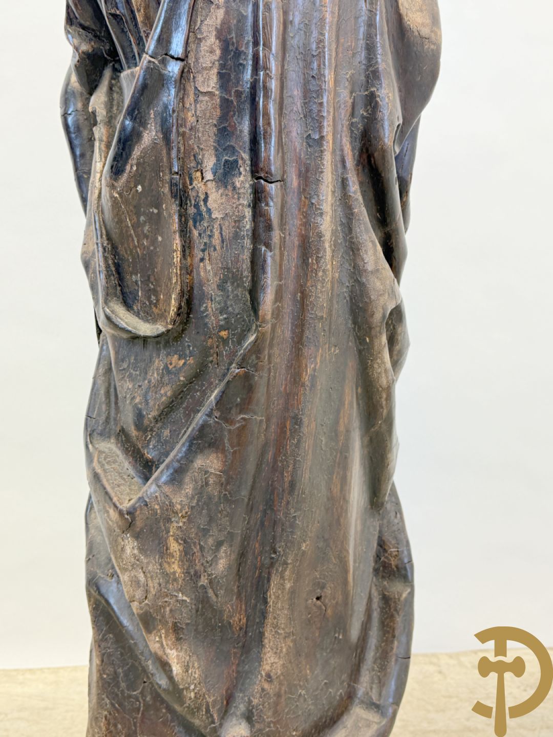 Vlaamse houtsculptuur van apostel, 18e