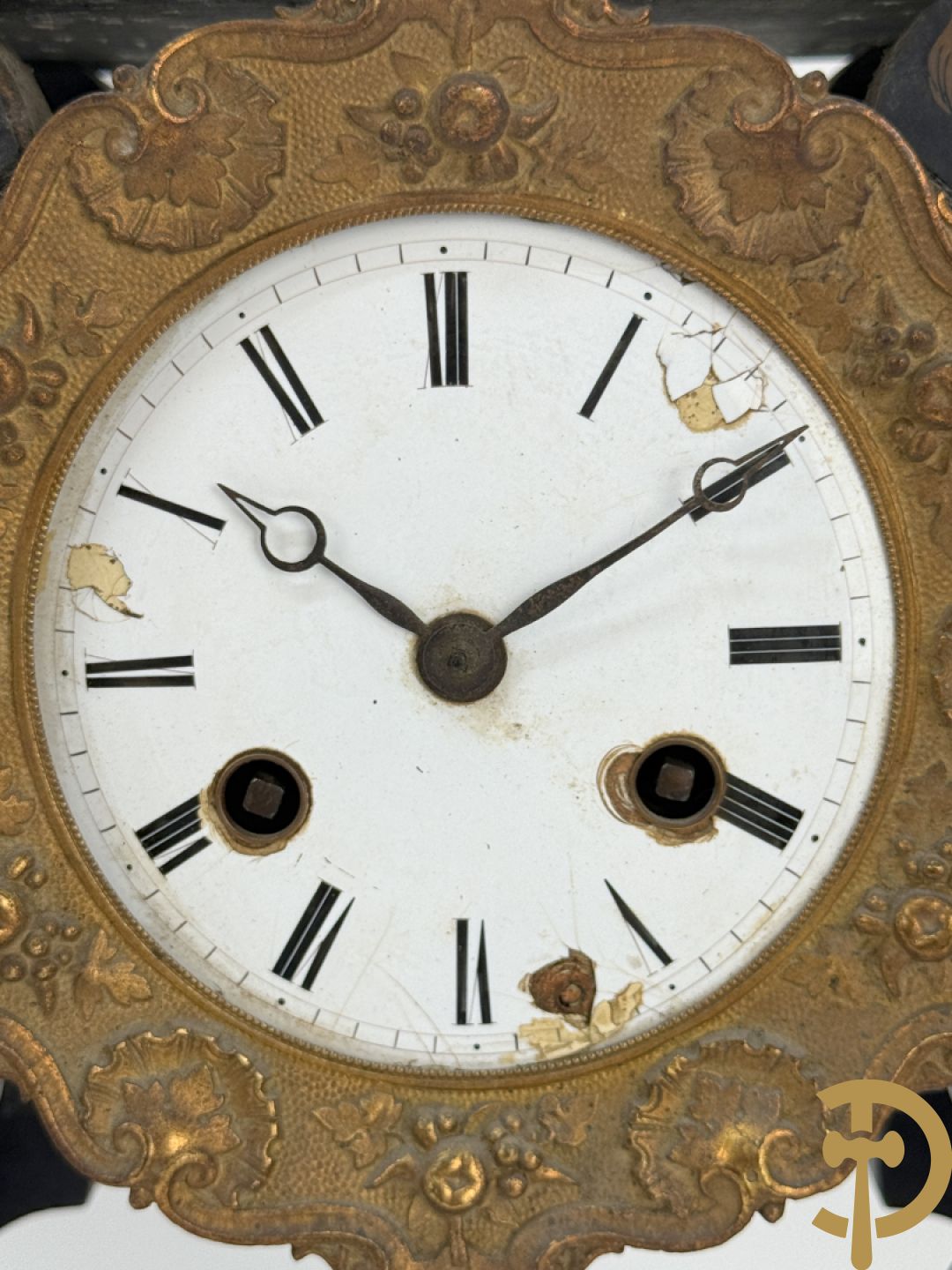 Napoleon III pendule met koper- en parelmoerinleg
