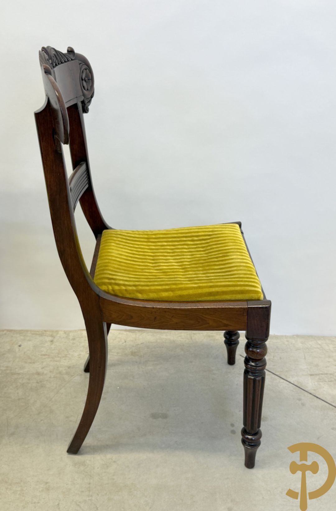 Zes mahoniehouten Charles X stoelen, 19e