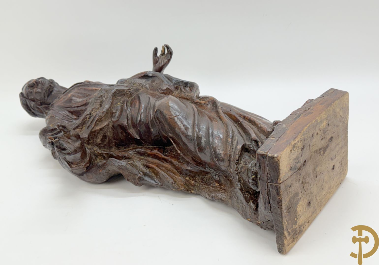 Houtgesculpteerde antieke religieuse voorstelling van evangelist, 18e