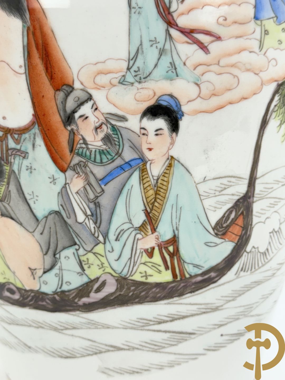 Chinese porseleinen republieksvaas met decor van ouderlingen in boot