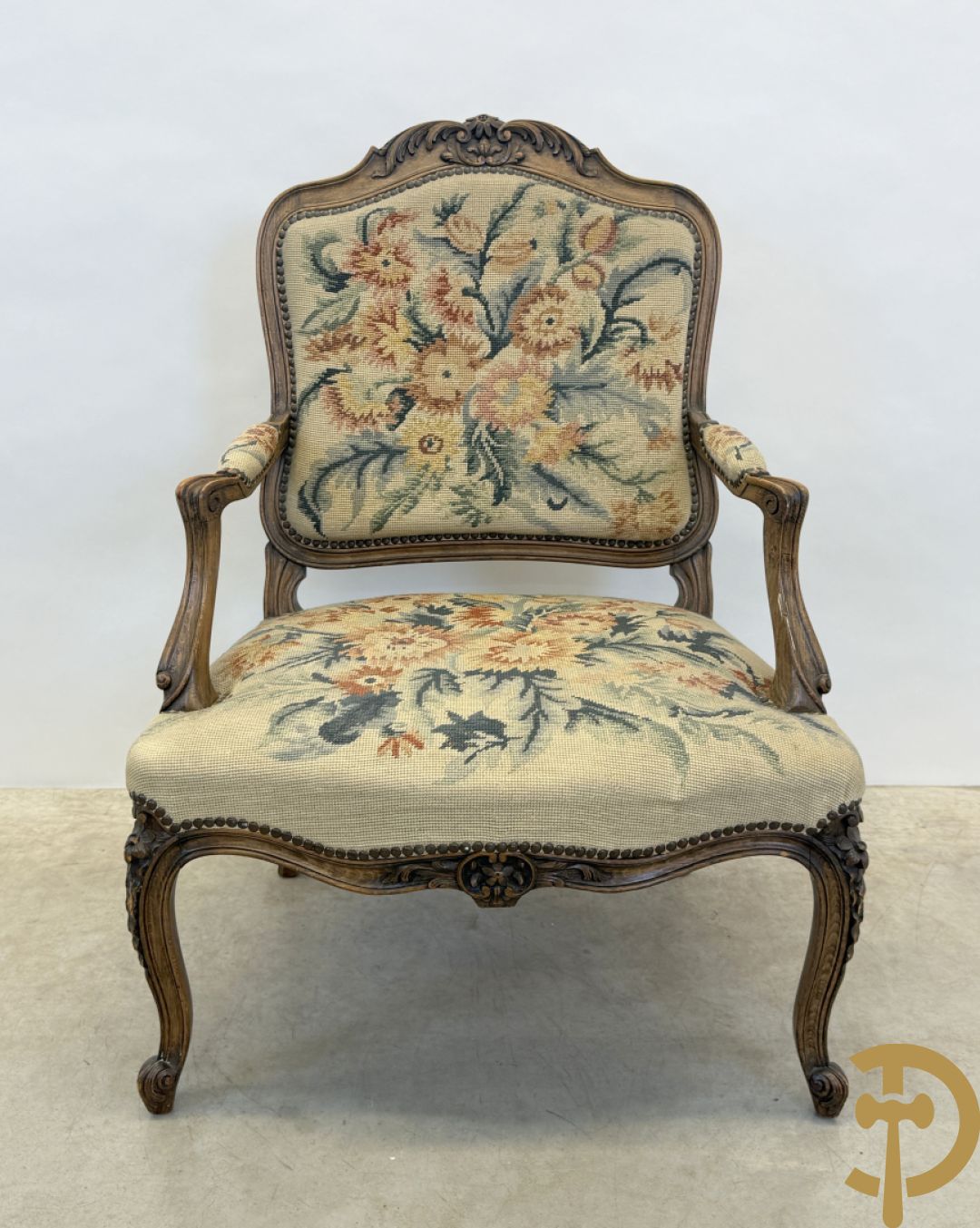 Gemonochromeerde Louis XVI armzetel + Louis XV armzetel met petit points