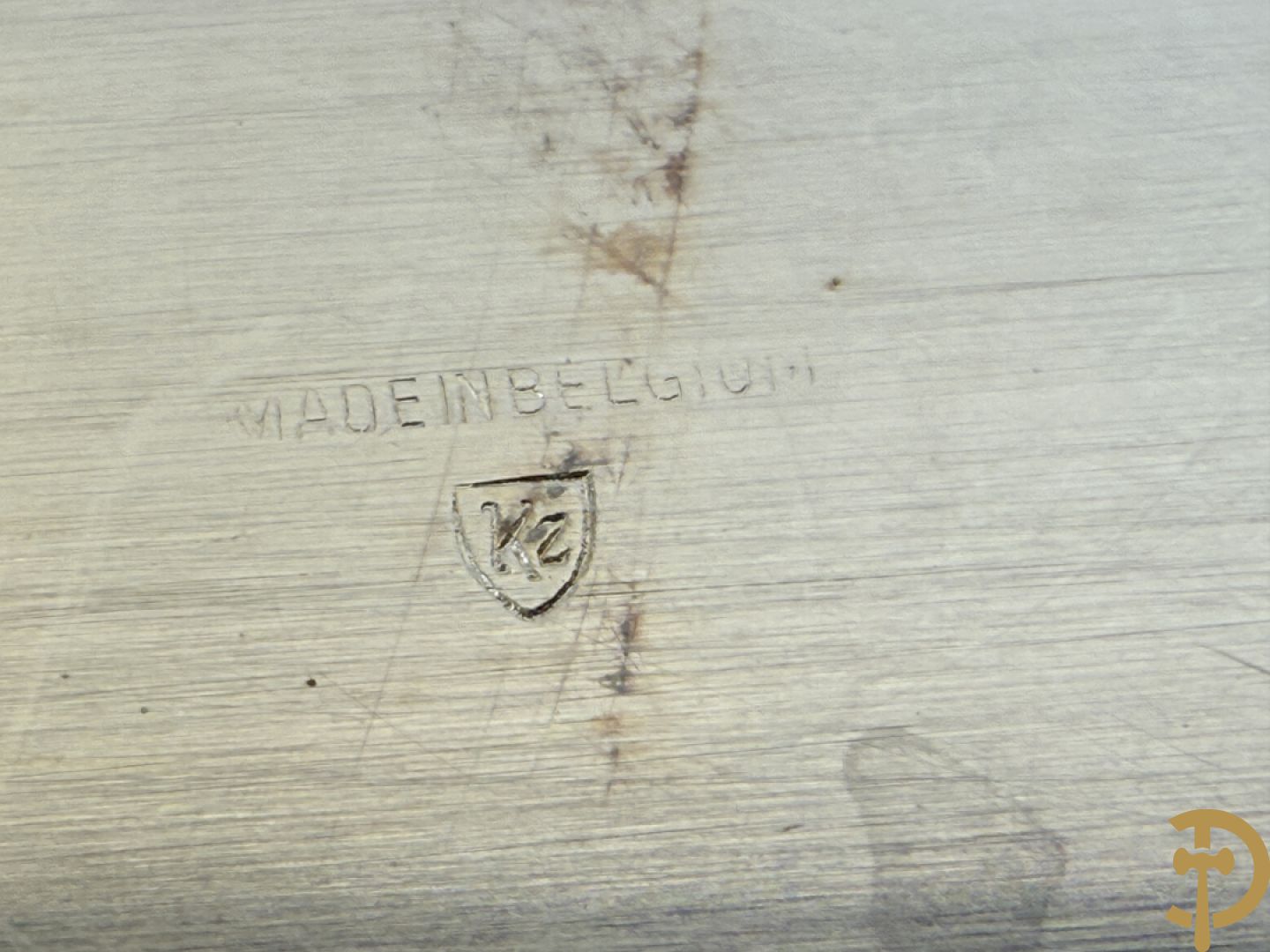 Verzilverde koffie- en theekannen
