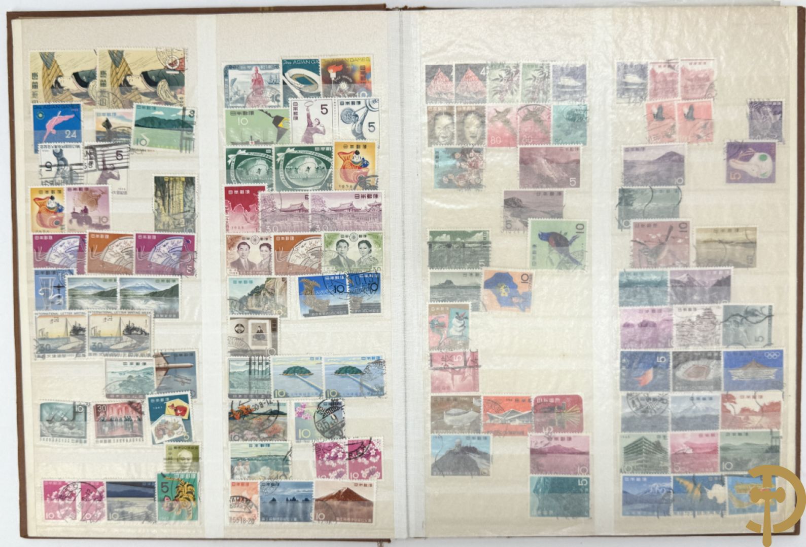10 postzegelalbums van o.a. Duitsland, Congo, België, ... - Heel divers met veel zeldzame zegels