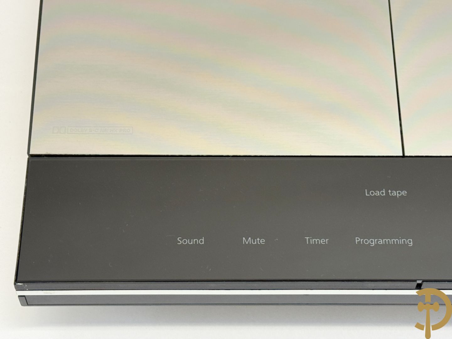 Design muziekinstallatie B & O Beocenter 9500 met bijhorende toren luidsprekers type 6611