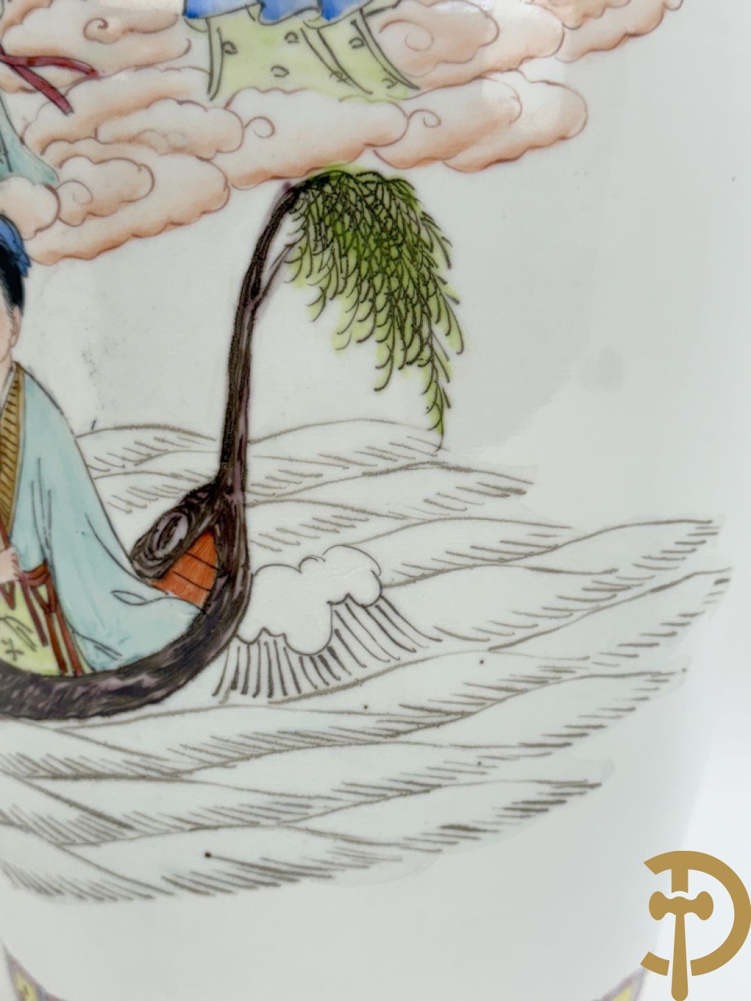 Chinese porseleinen republieksvaas met decor van ouderlingen in boot