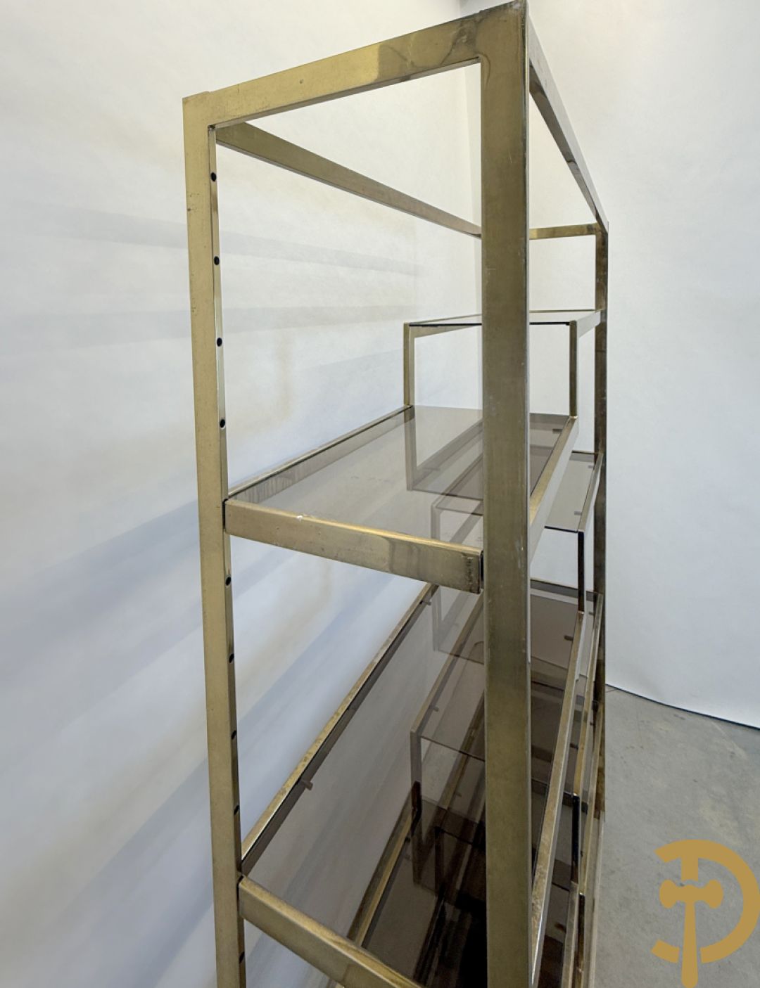 Etagère Belgochrom met fumé glas, jaren 