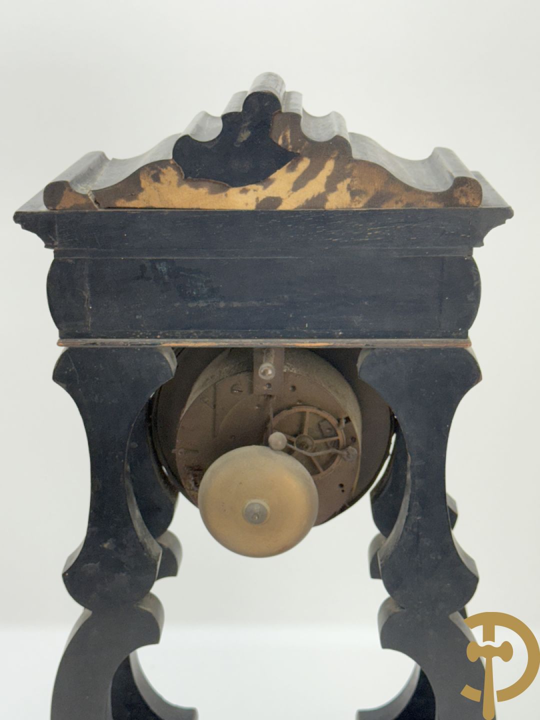 Napoleon III pendule met koper- en parelmoerinleg