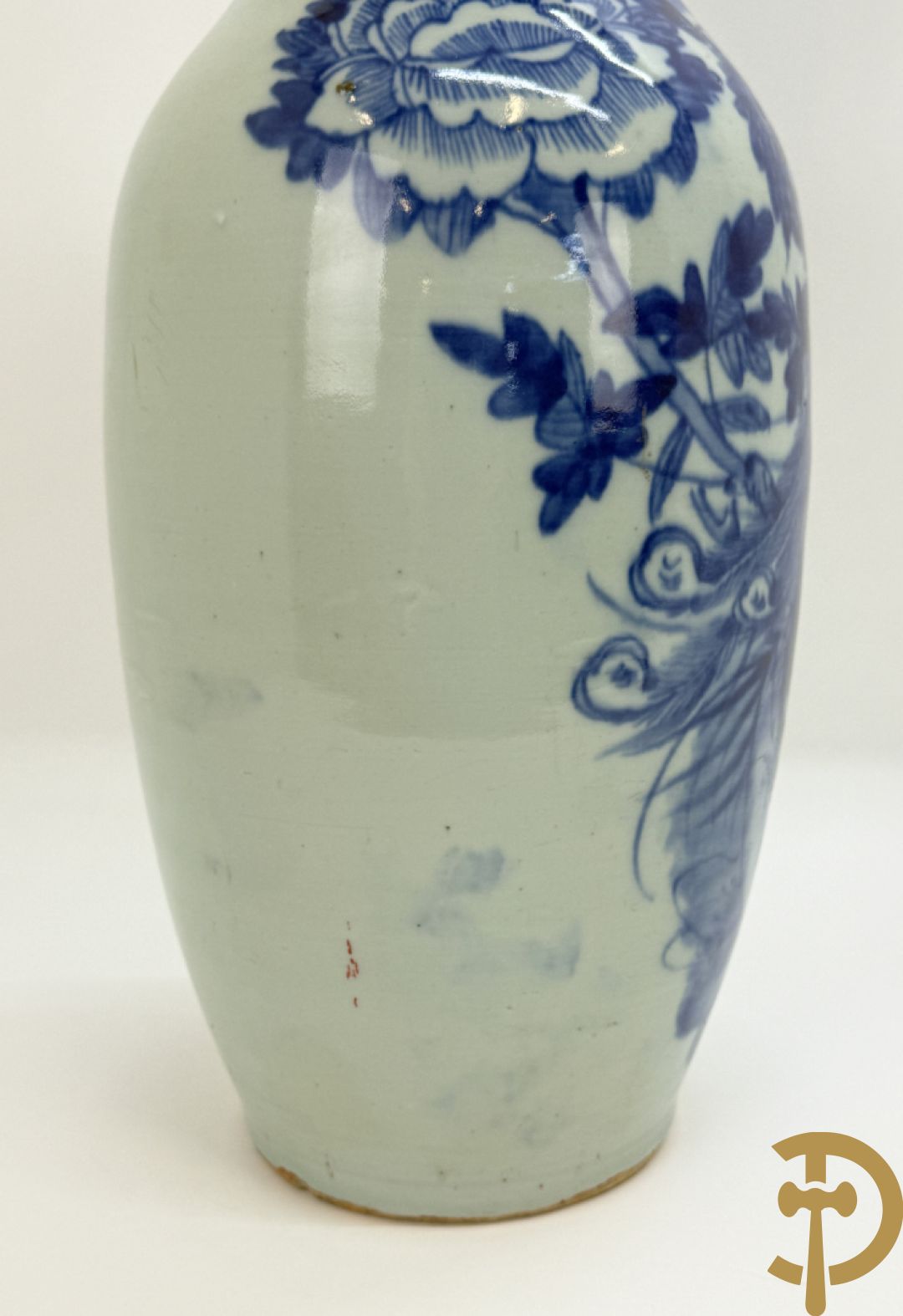 Chinese porseleinen vaas met blauw/wit fenix en bloemendecor