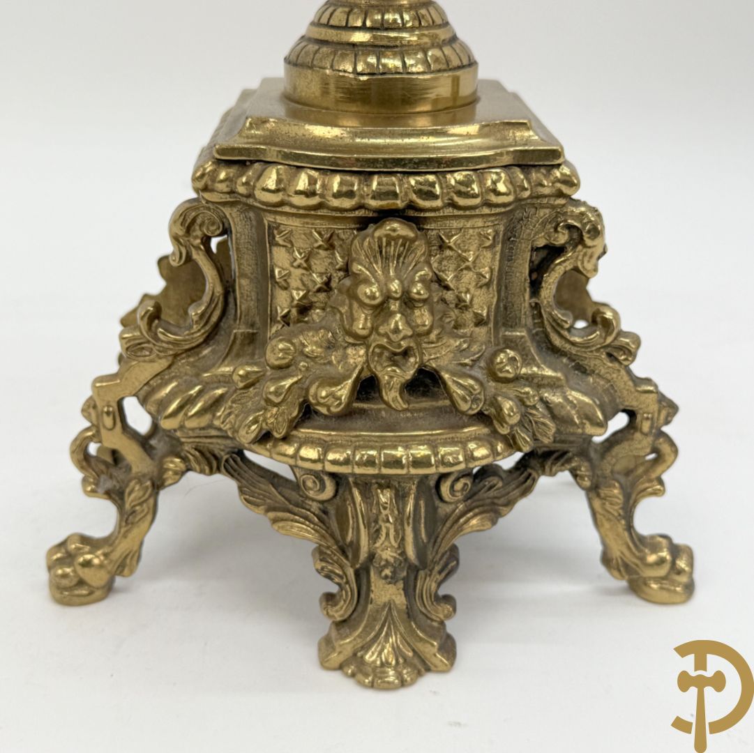 Driedelige vuurvergulde bronzen garnituur, Neo Renaissance stijl