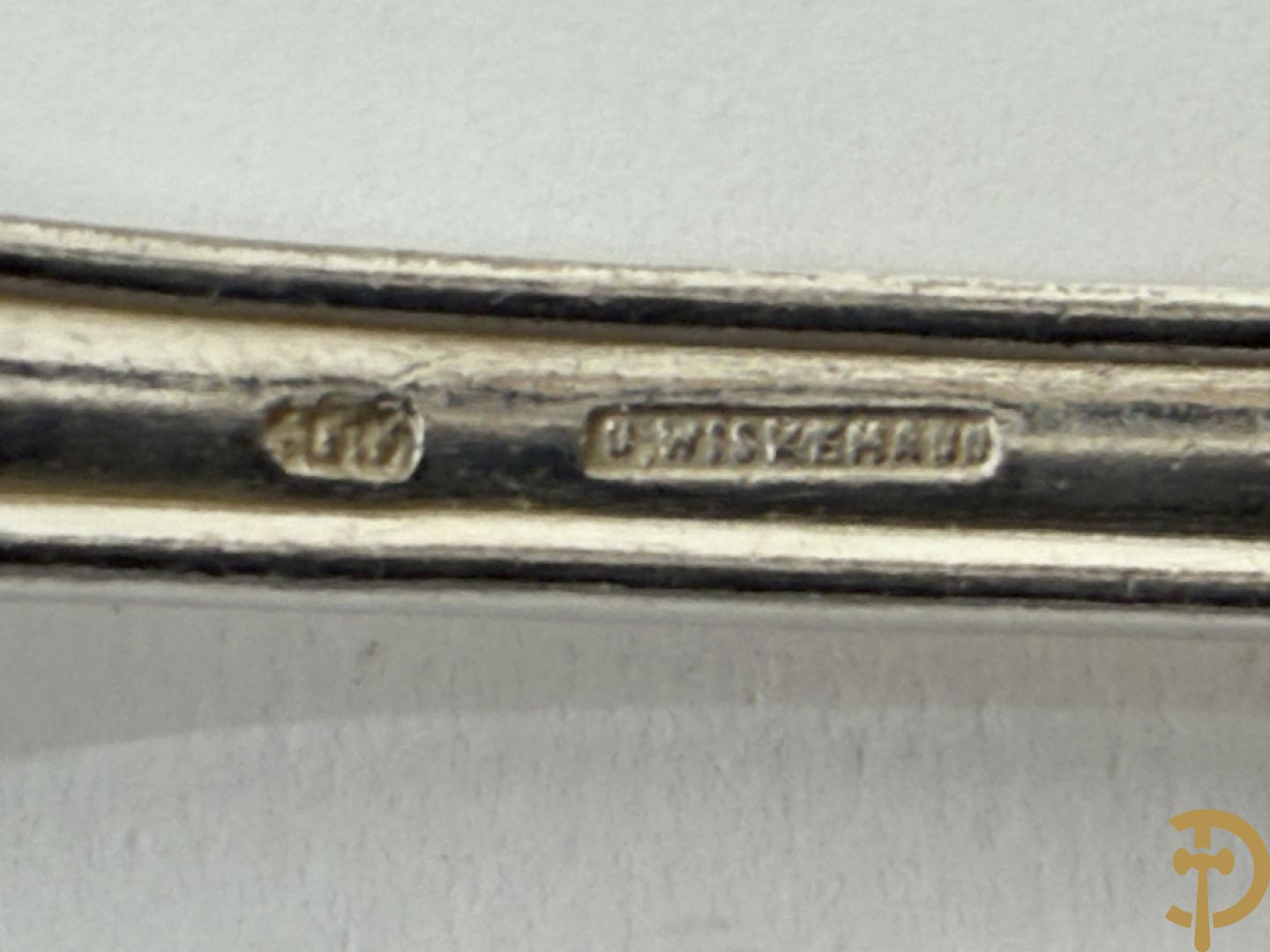 Verzilverd bestek Louis Philippe bestaande uit lepels, vorken, messen en porte couverts