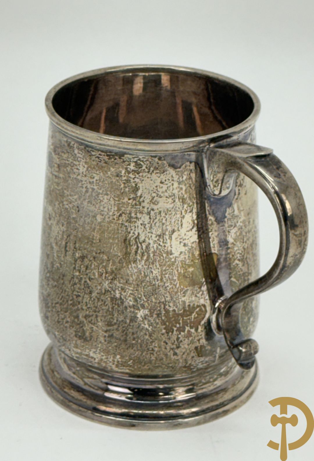 Massief zilveren Engelse beker, Sheffield 1914, met initialen MI