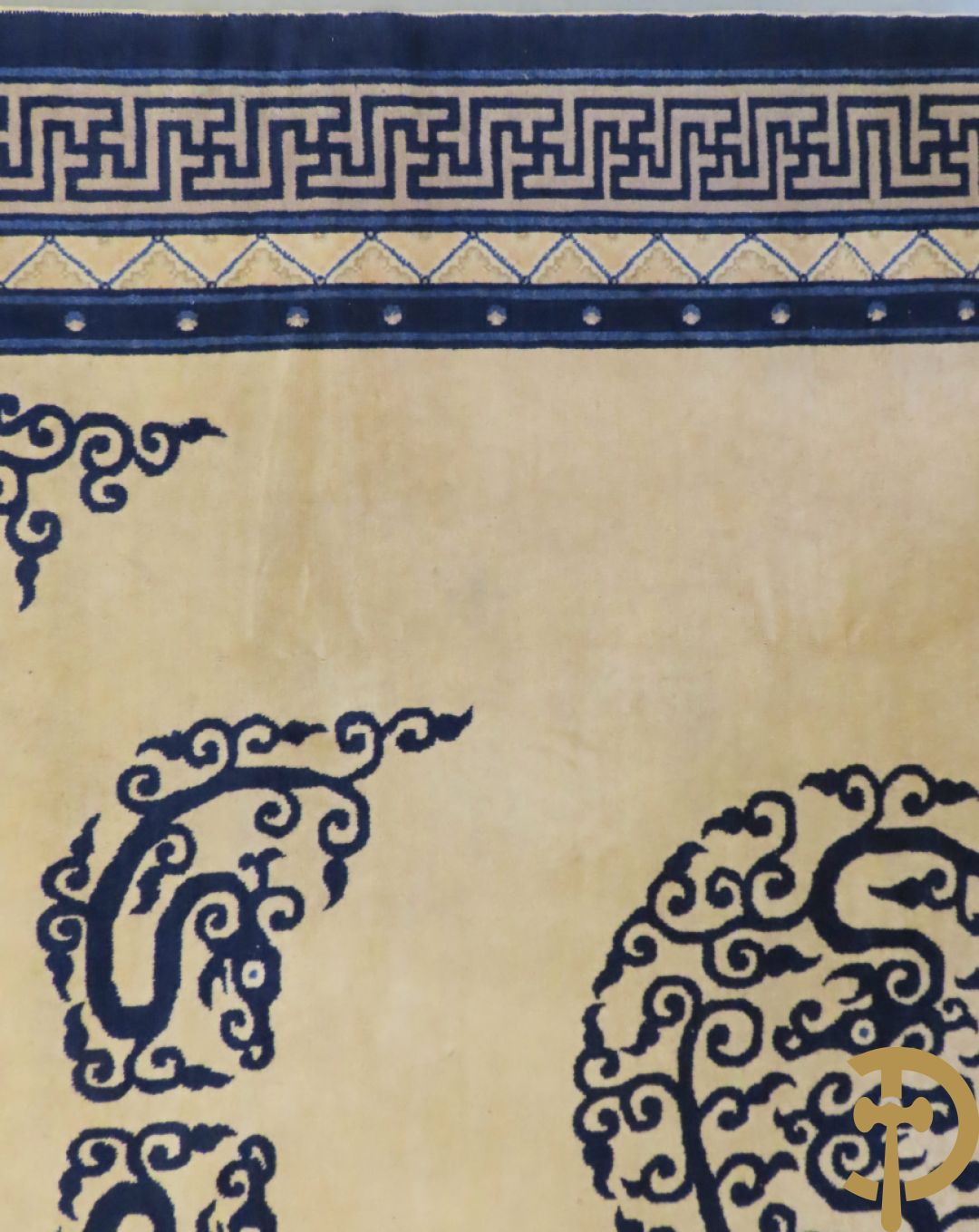 Chinees handgeknoopt tapijt Peking met gestyleerd Aziatisch decor