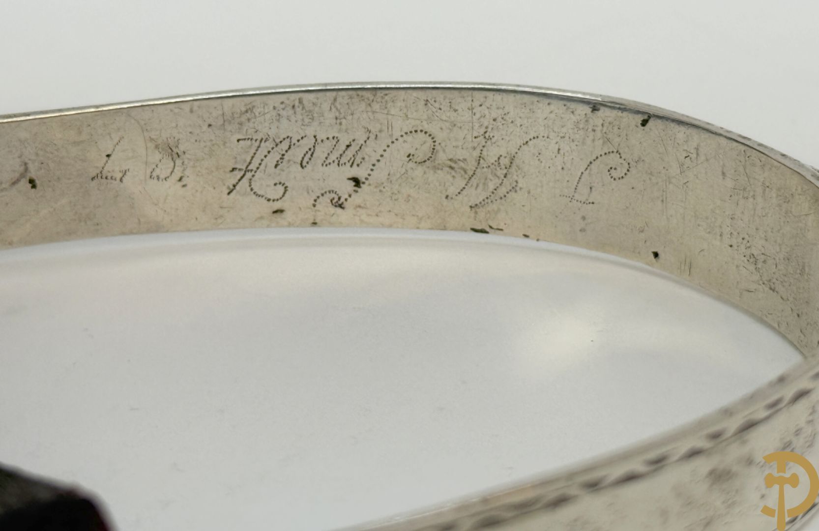 Paar laat 18e Deense massief zilveren sporen met leder, gegraveerd met naam en 1787, Assay master Christoffer Fabritius