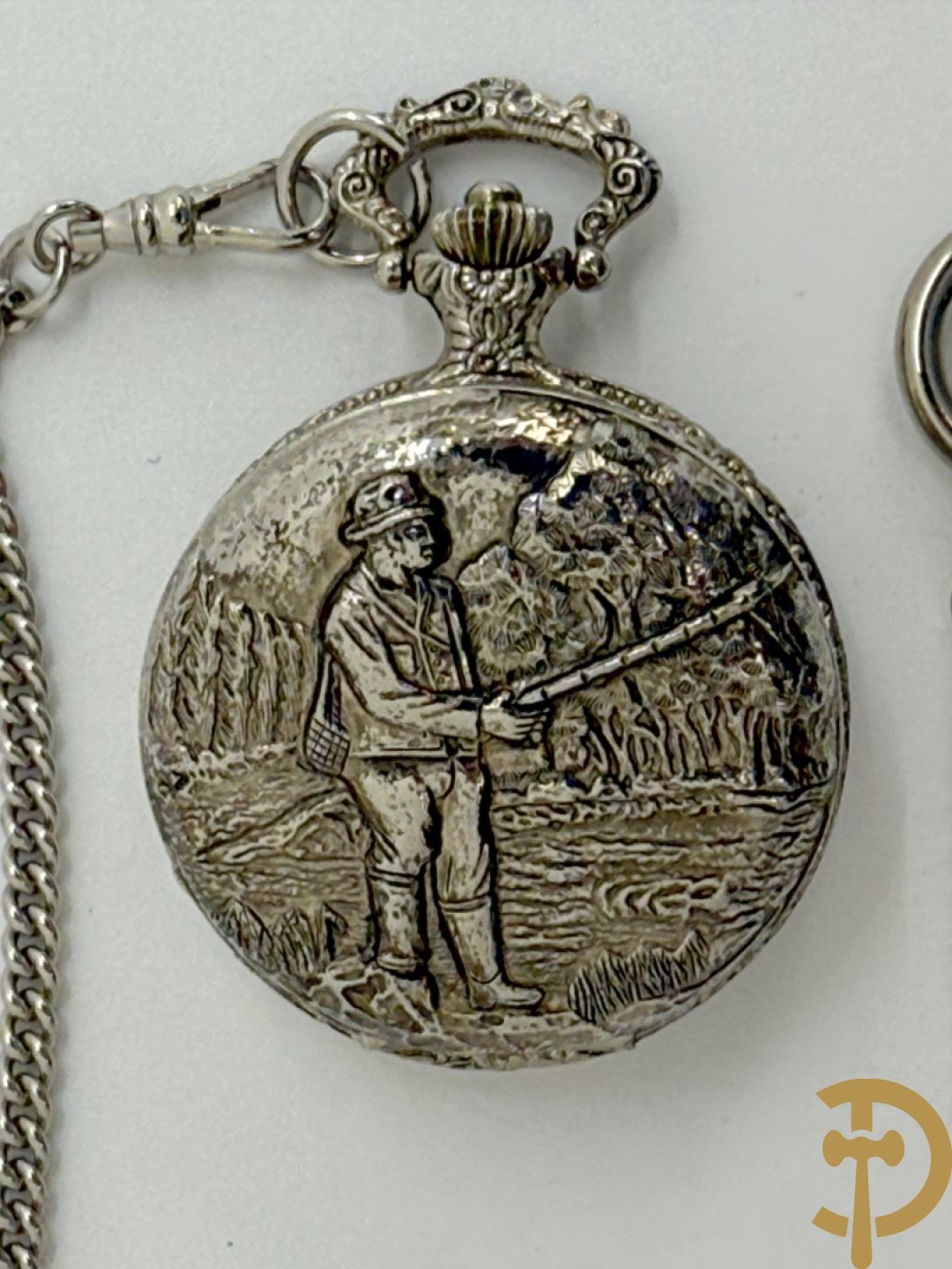 2 zakhorloges Roskpf + zakhorloge met jachtmotieven + zakhorlogehanger + 2 zakhorlogekasten + chrono (na te zien) + zakhorloge Bacschmed