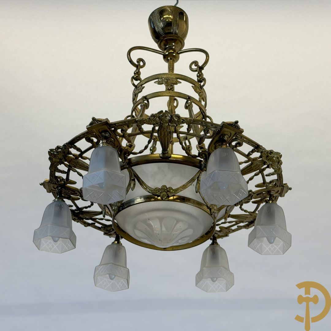 Bronzen zesarmige Art Deco luchter met centrale coupe