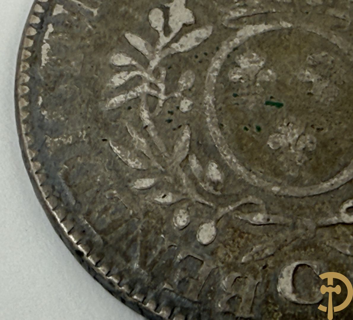 Antieke 18e Franse zilveren munt van Lodewijk XV, gedateerd 1740
