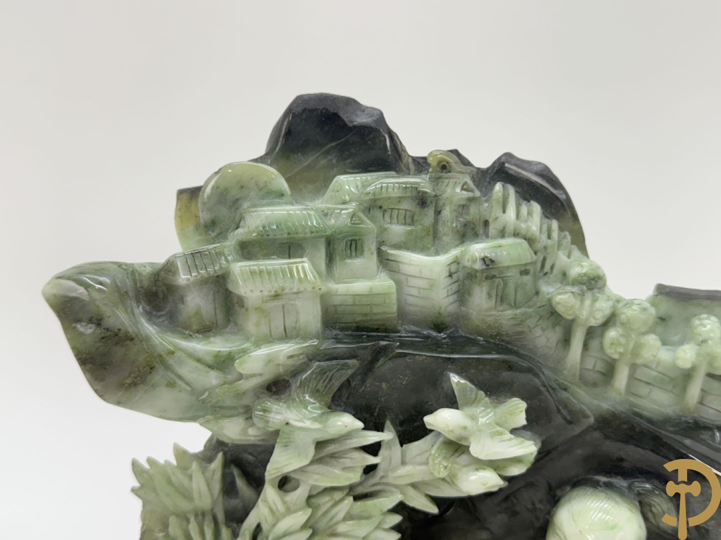 Aziatische sculptuur in jadeiet 