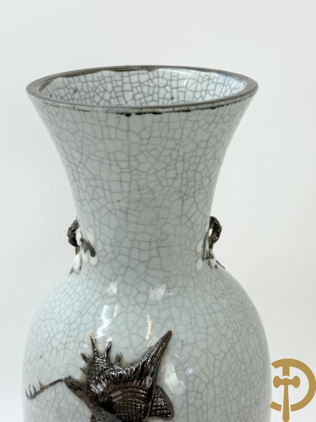 Chinese porseleinen Nankin vaas met drakendecor