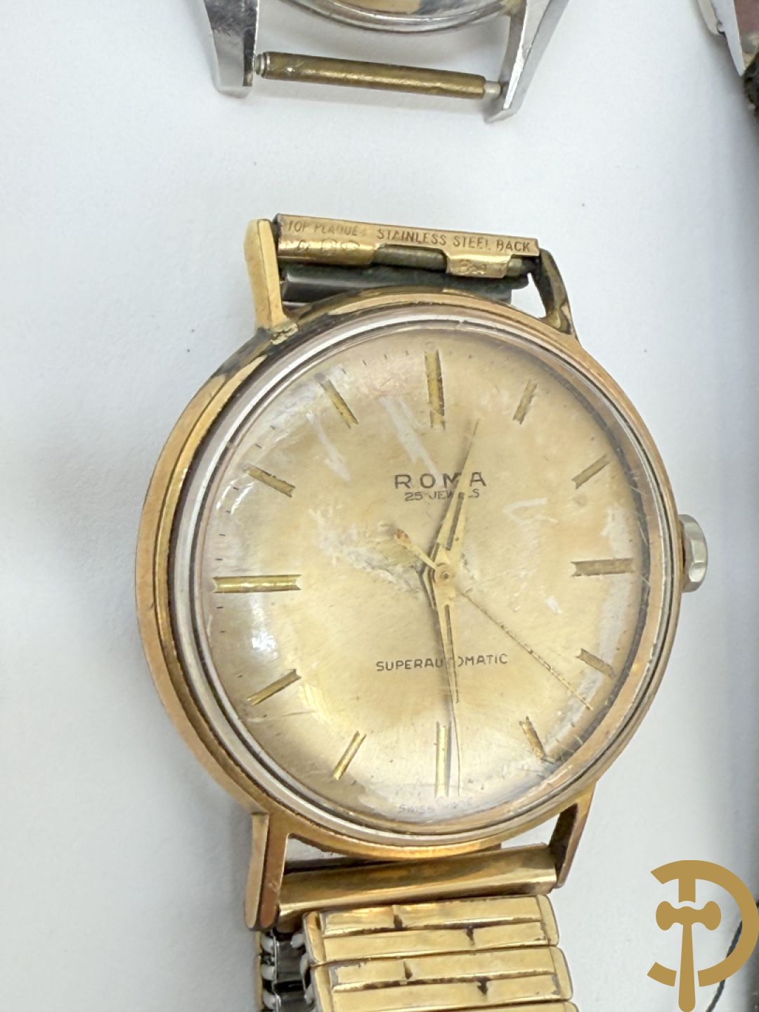 Zeventien vintage dames- en heren polsbandhorloges + 2 binnenwerken