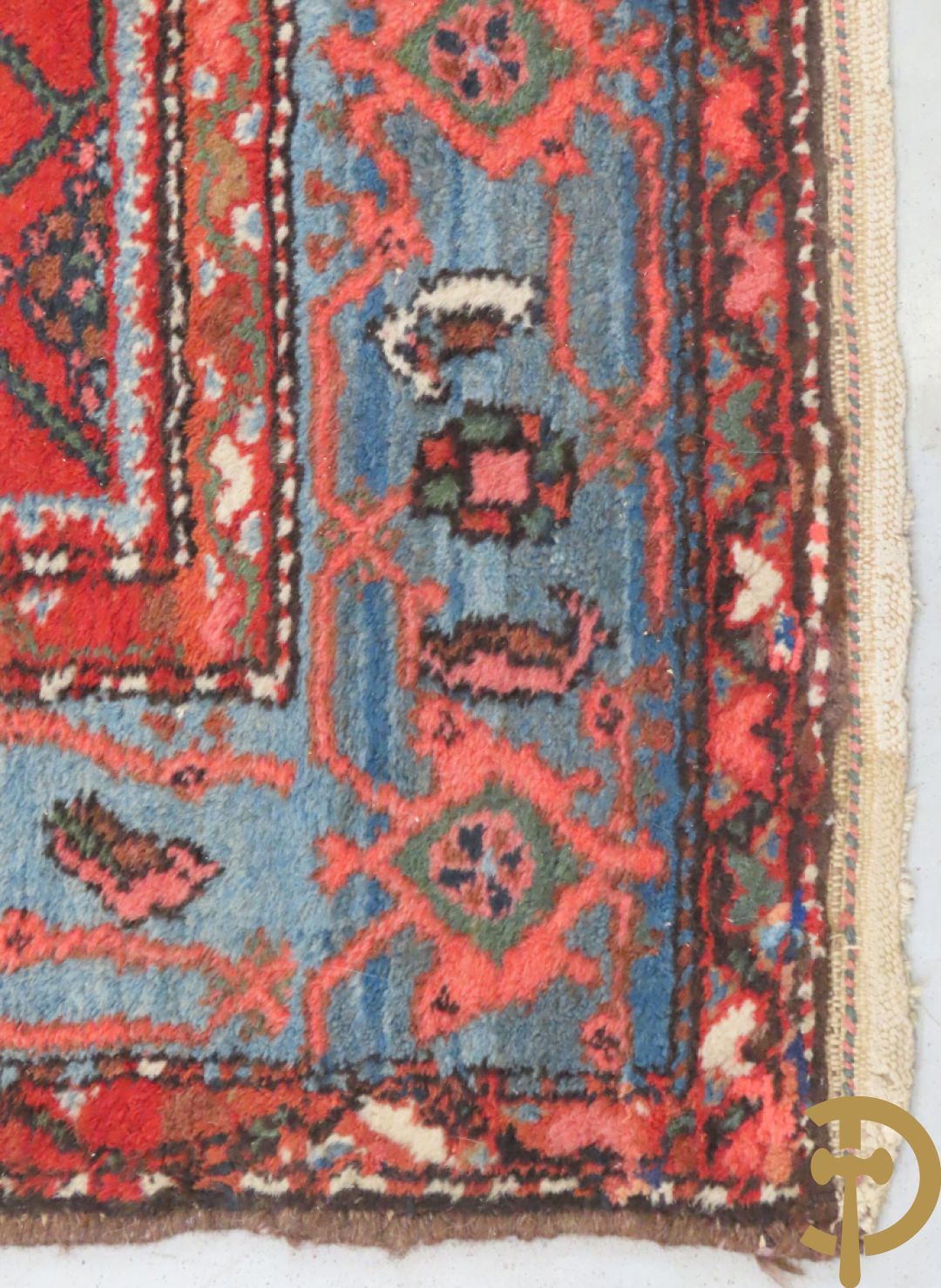 Oosters handgeknoopt tapijt Malayer met geometrisch bloemenpatroon op blauwe fond