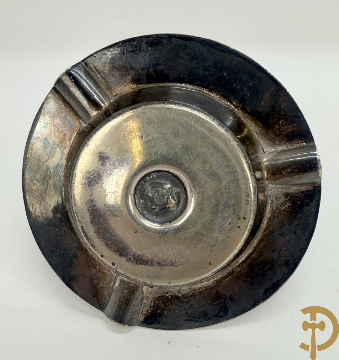 Vier luciferhouders in verzilverd metalen met reclame opschriften van Wiskeman (2 x) , Orfeverie Van Den Torren en Orfeverie L. Haut