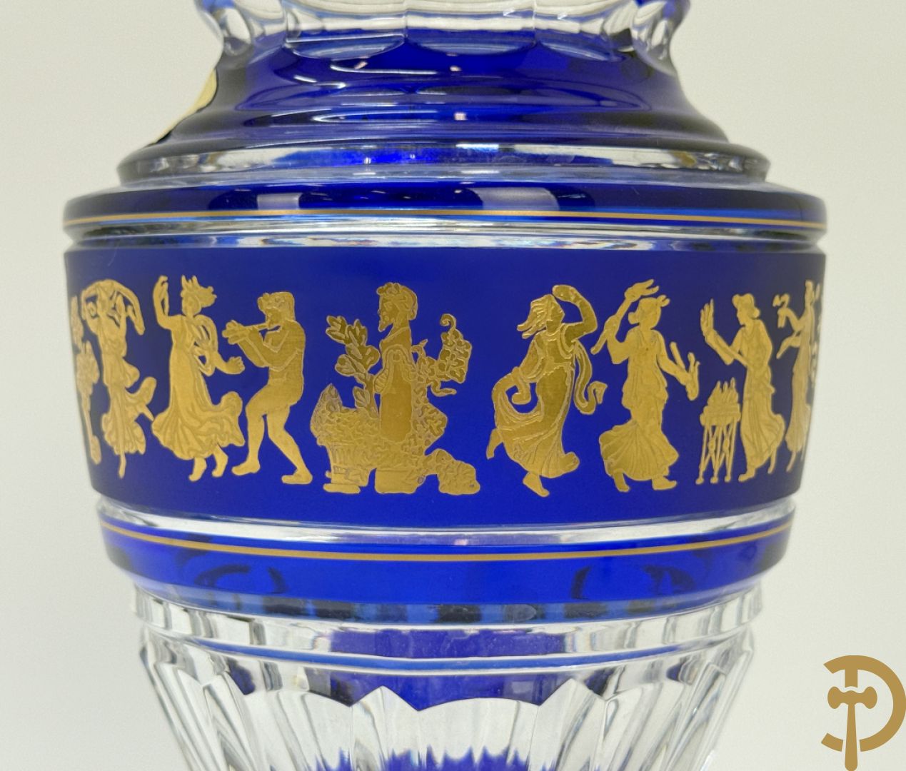 Blauwe kristallen Val-Saint-Lambert vaas met danse de flore decor