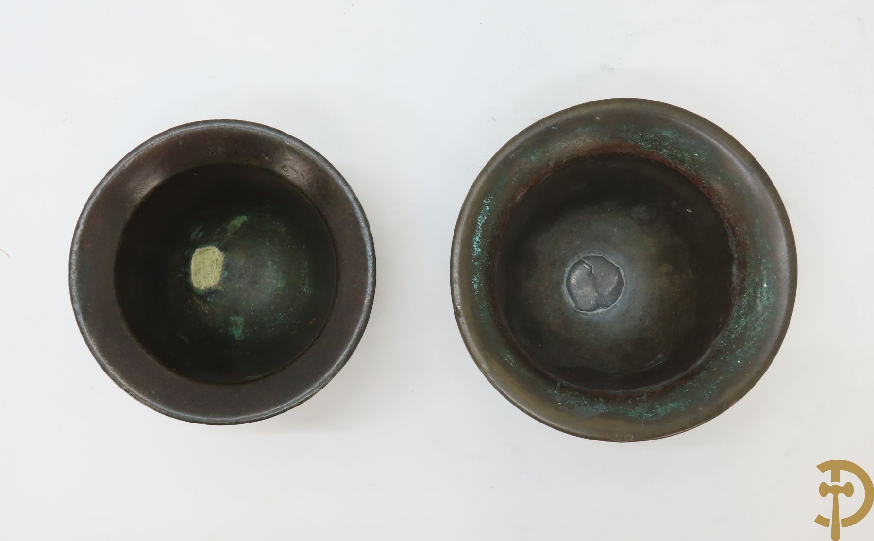 Twee bronzen mortiers, 17e
