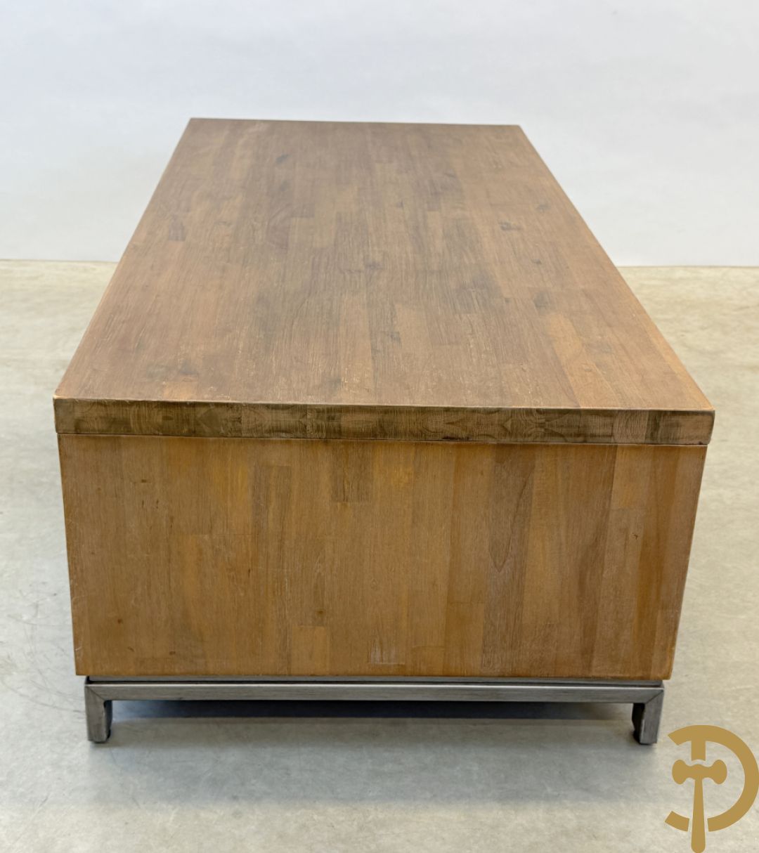 Lage salontafel in teakhout