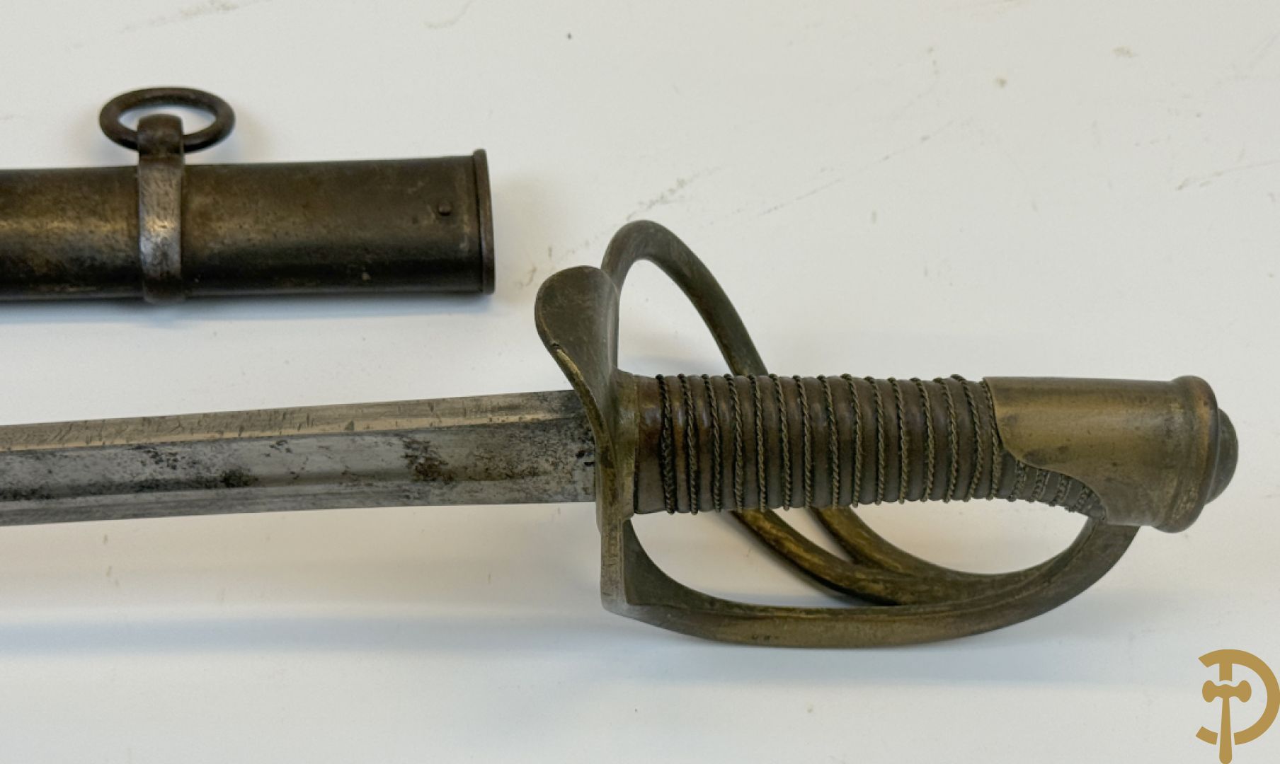 Sabel in schede van de Franse cavallerie, bovenaan gemerkt