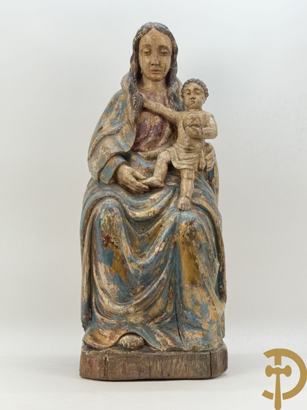 Houtsculptuur gepolychromeerde zittende Madonna met kind op de schoot, Zuid Europees