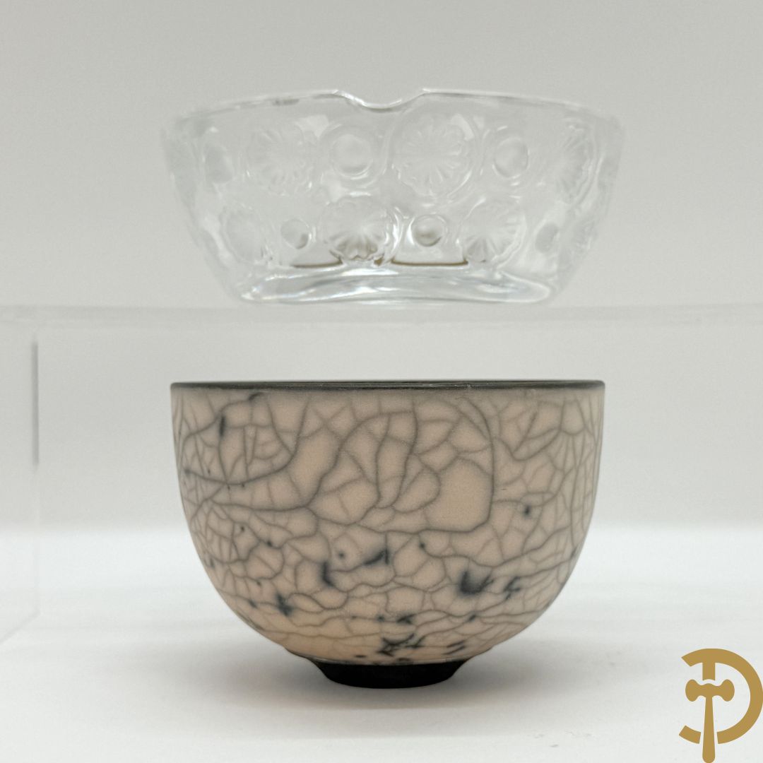 Lalique France asbak in glaspasta + modernistische gecracqueleerde coupe