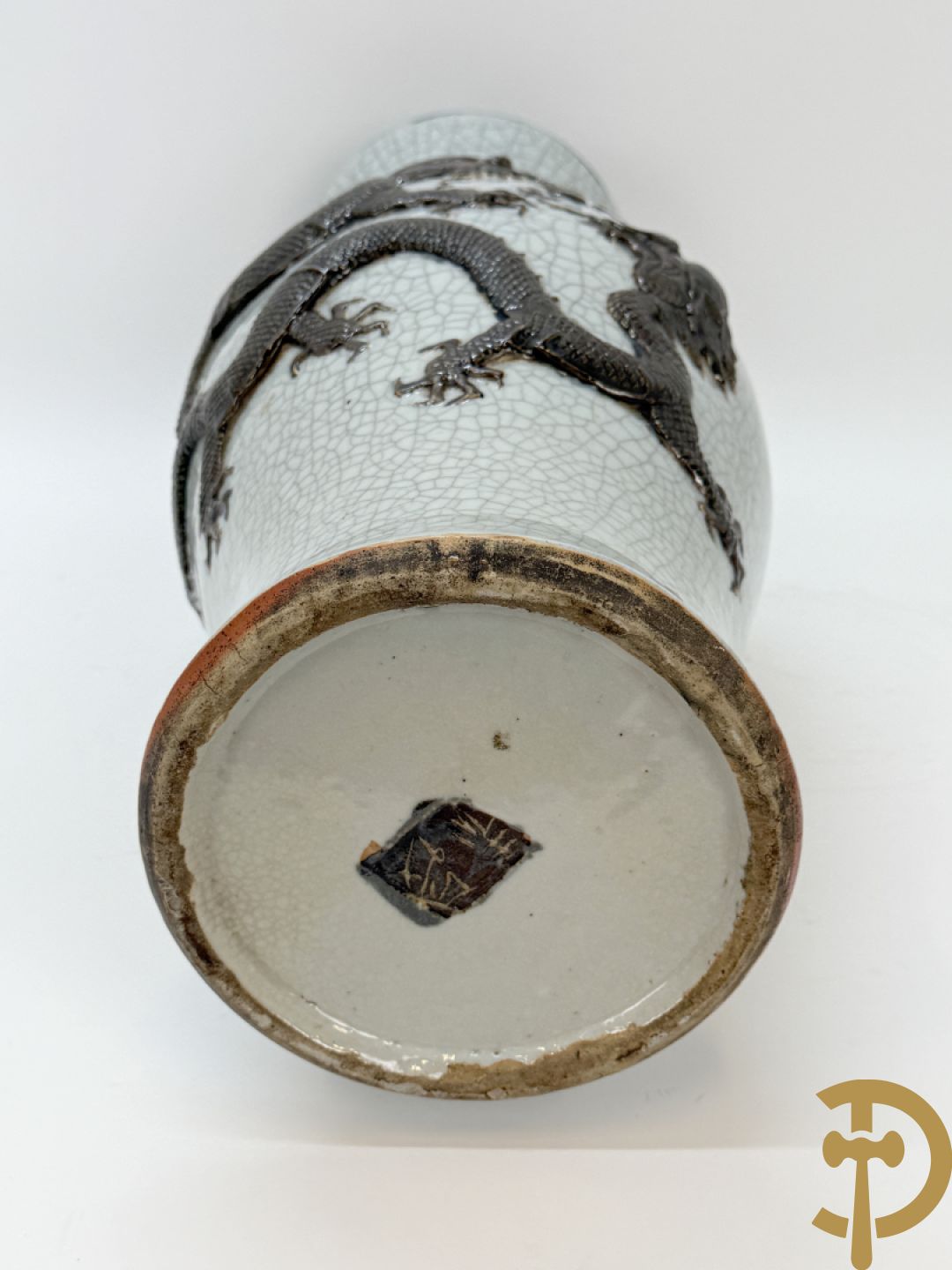 Chinese porseleinen Nankin vaas met drakendecor