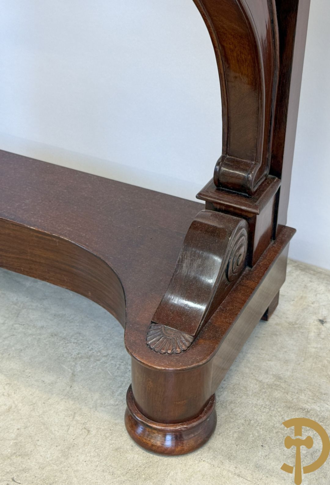 Mahoniehouten console met lade en arduinen blad, Charles X