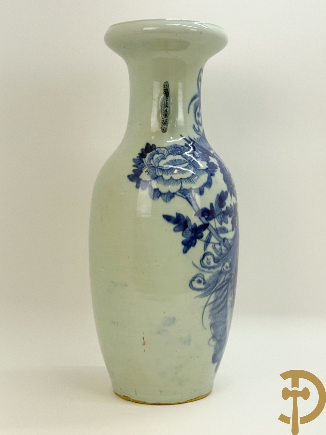 Chinese porseleinen vaas met blauw/wit fenix en bloemendecor