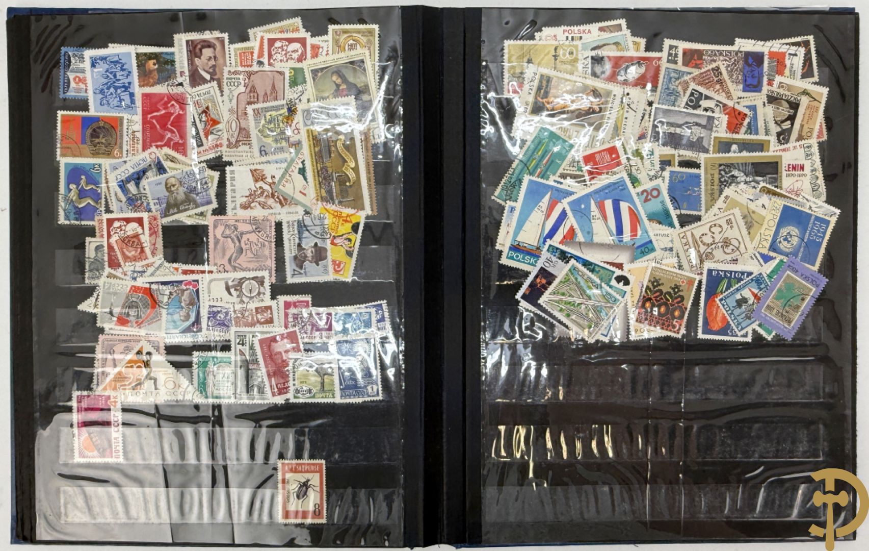 10 postzegelalbums van o.a. Duitsland, Congo, België, ... - Heel divers met veel zeldzame zegels