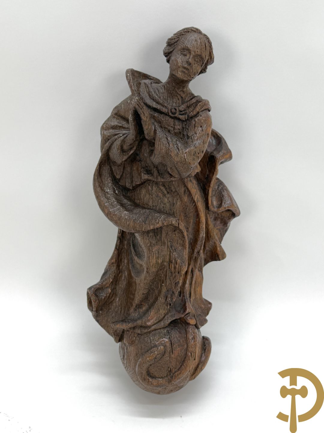 Eikenhouten verweerde houtsculptuur 