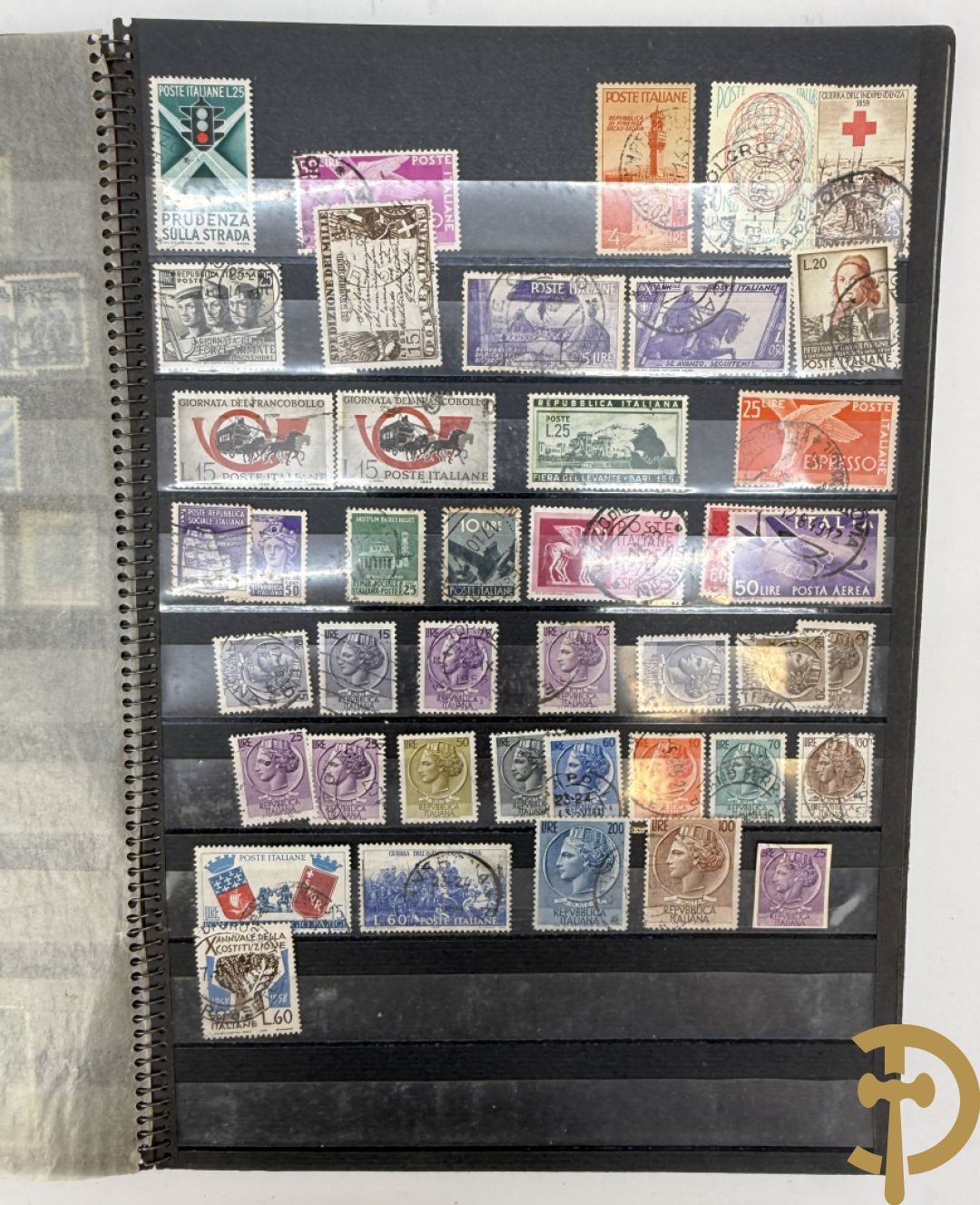 10 postzegelalbums van o.a. Duitsland, Congo, België, ... - Heel divers met veel zeldzame zegels