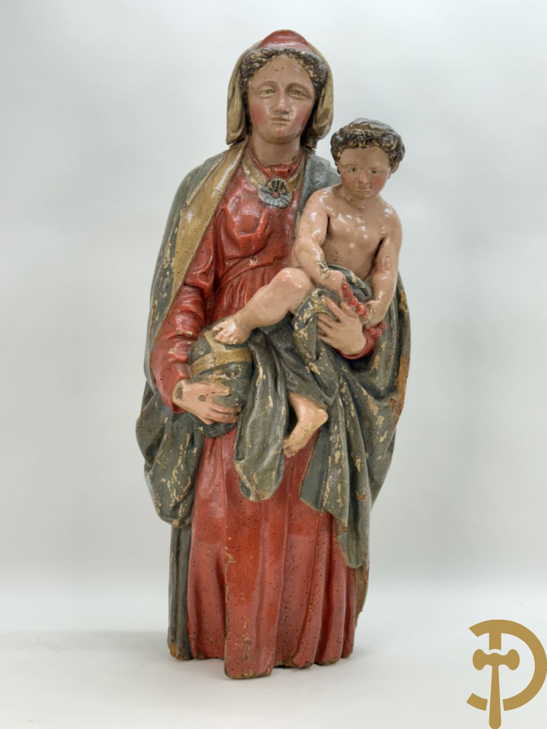 Gepolychromeerde houtsculptuur Madonna met rode jurk en kind, 18e
