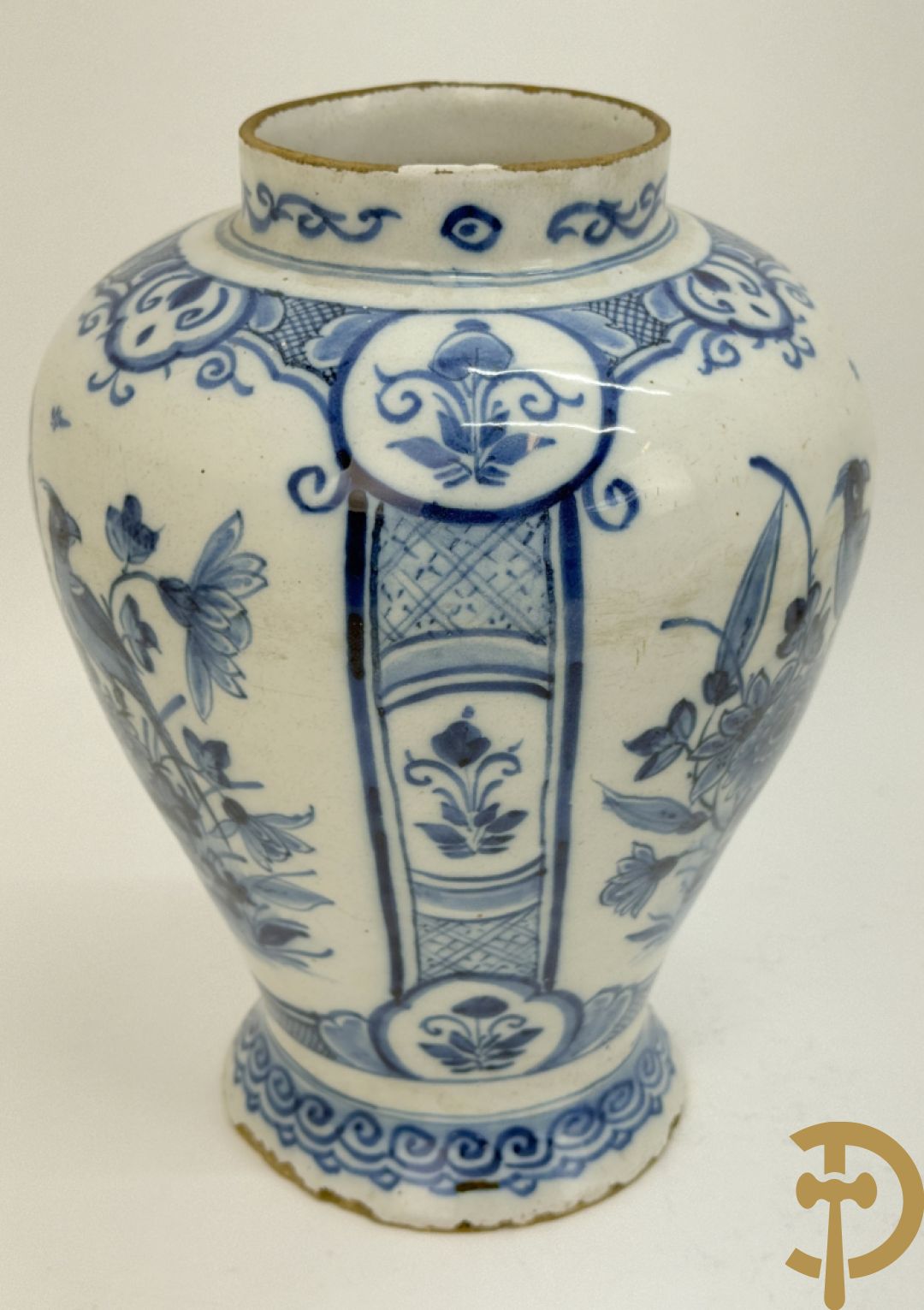 Lot 18e faience tegeltjes w..o. Delfts en Vlaams + Delftse potiche