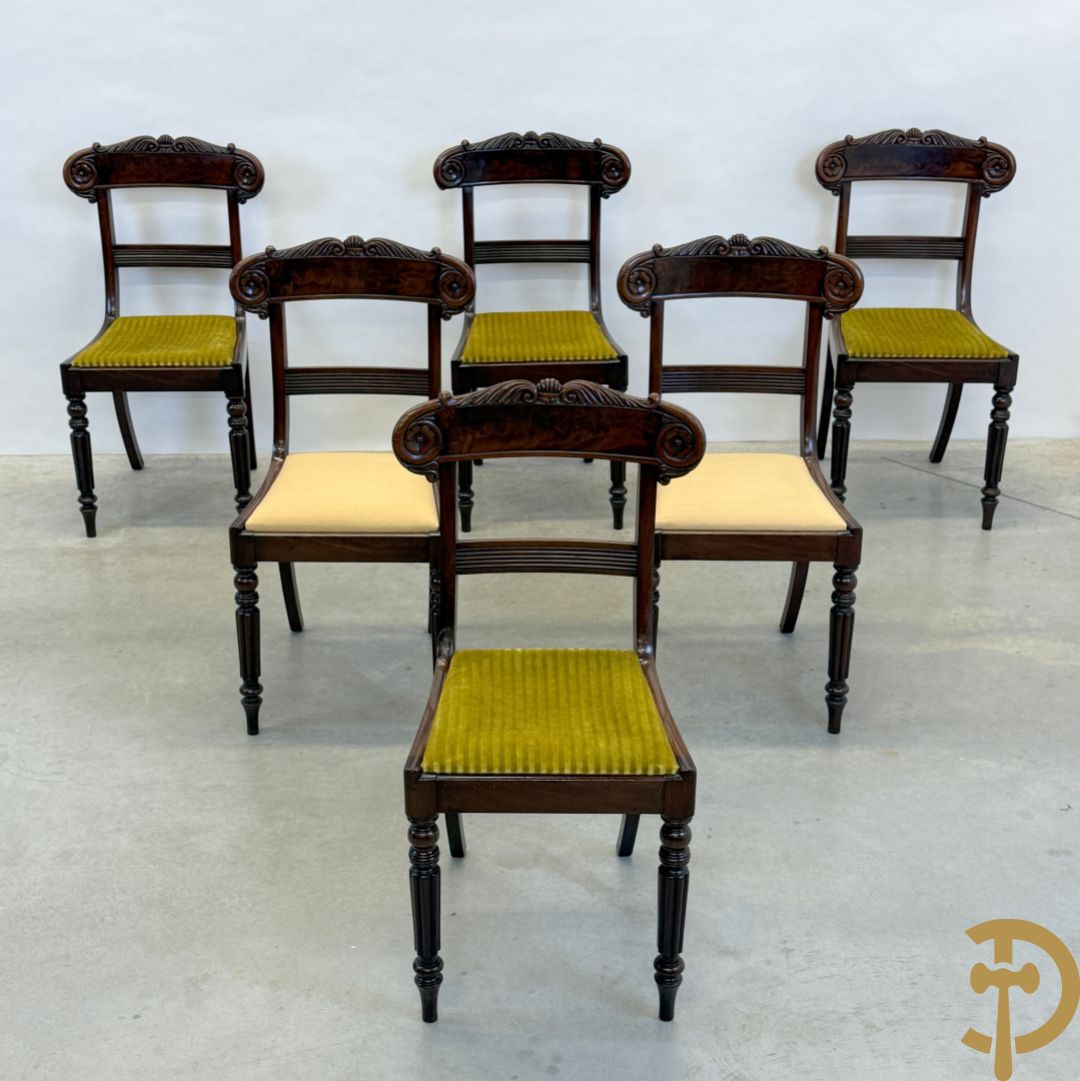 Zes mahoniehouten Charles X stoelen, 19e