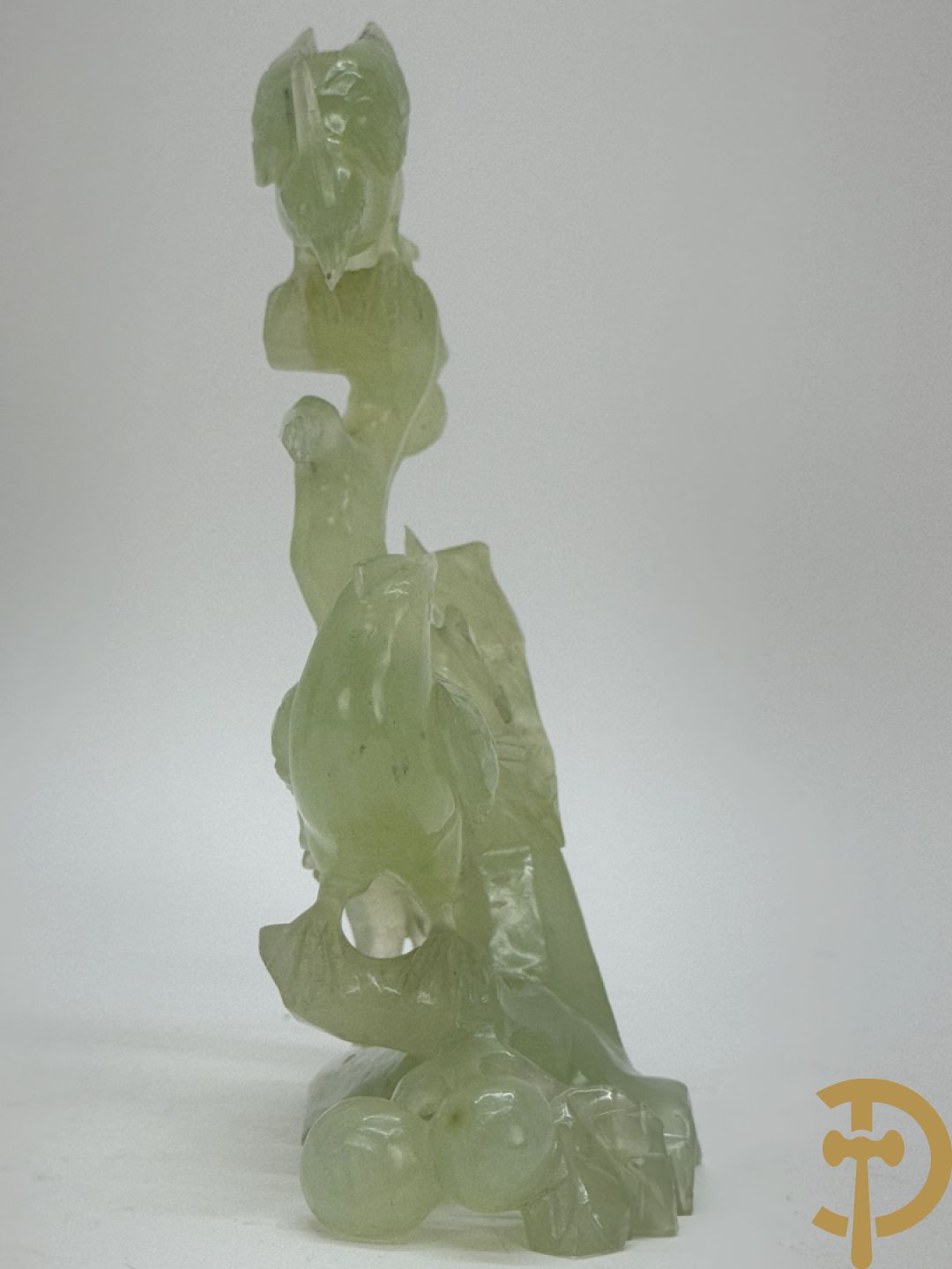 Jadeiet sculptuur van boom met vogels + koppel vogels op bloemen in jadeiet + 2 vogels op tak in jadeiet