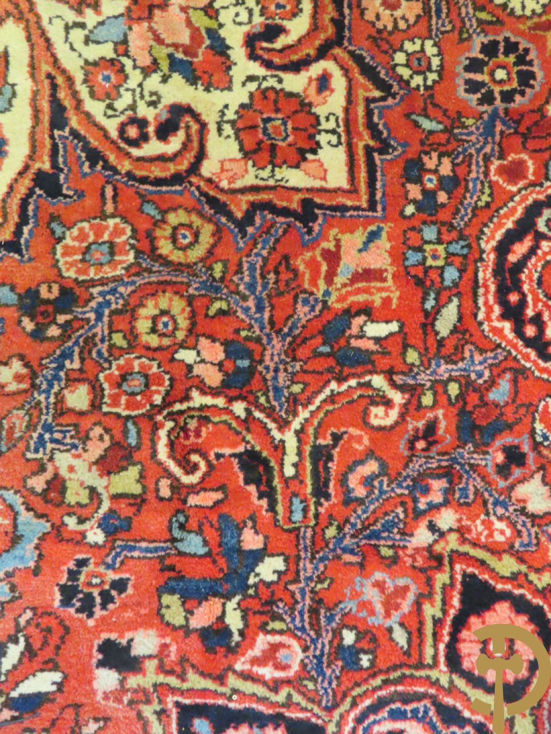 Oosters handgeknoopt tapijt Heriz met bloemenmotieven