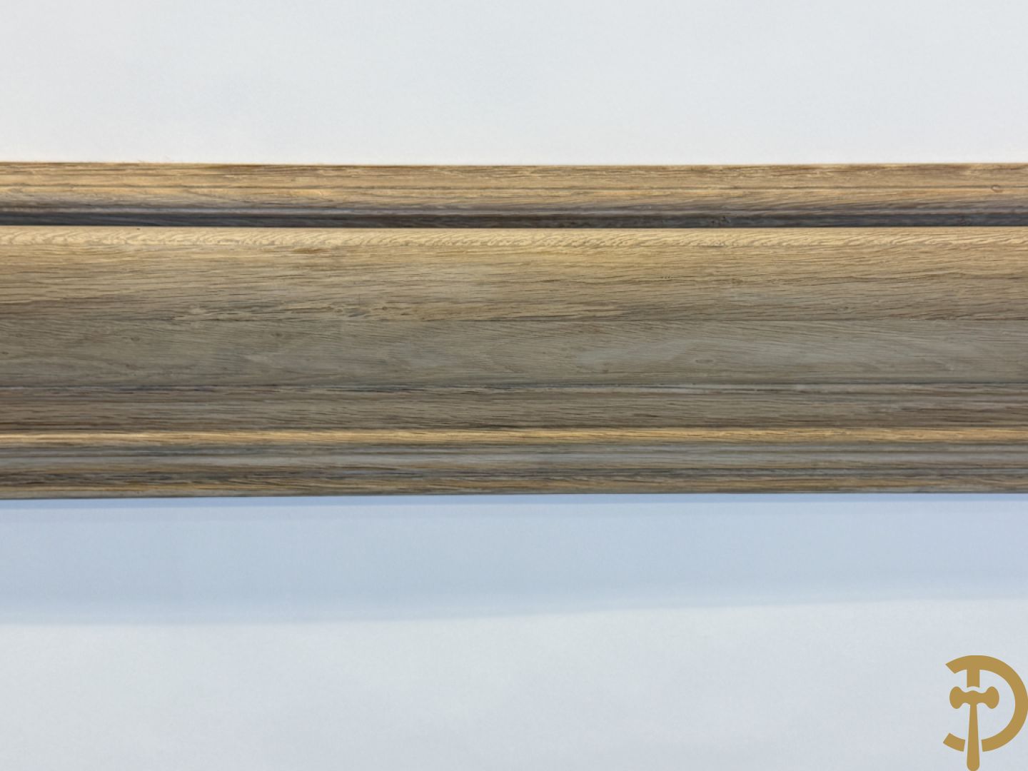 Eiken schouwmantel met gestoken molures