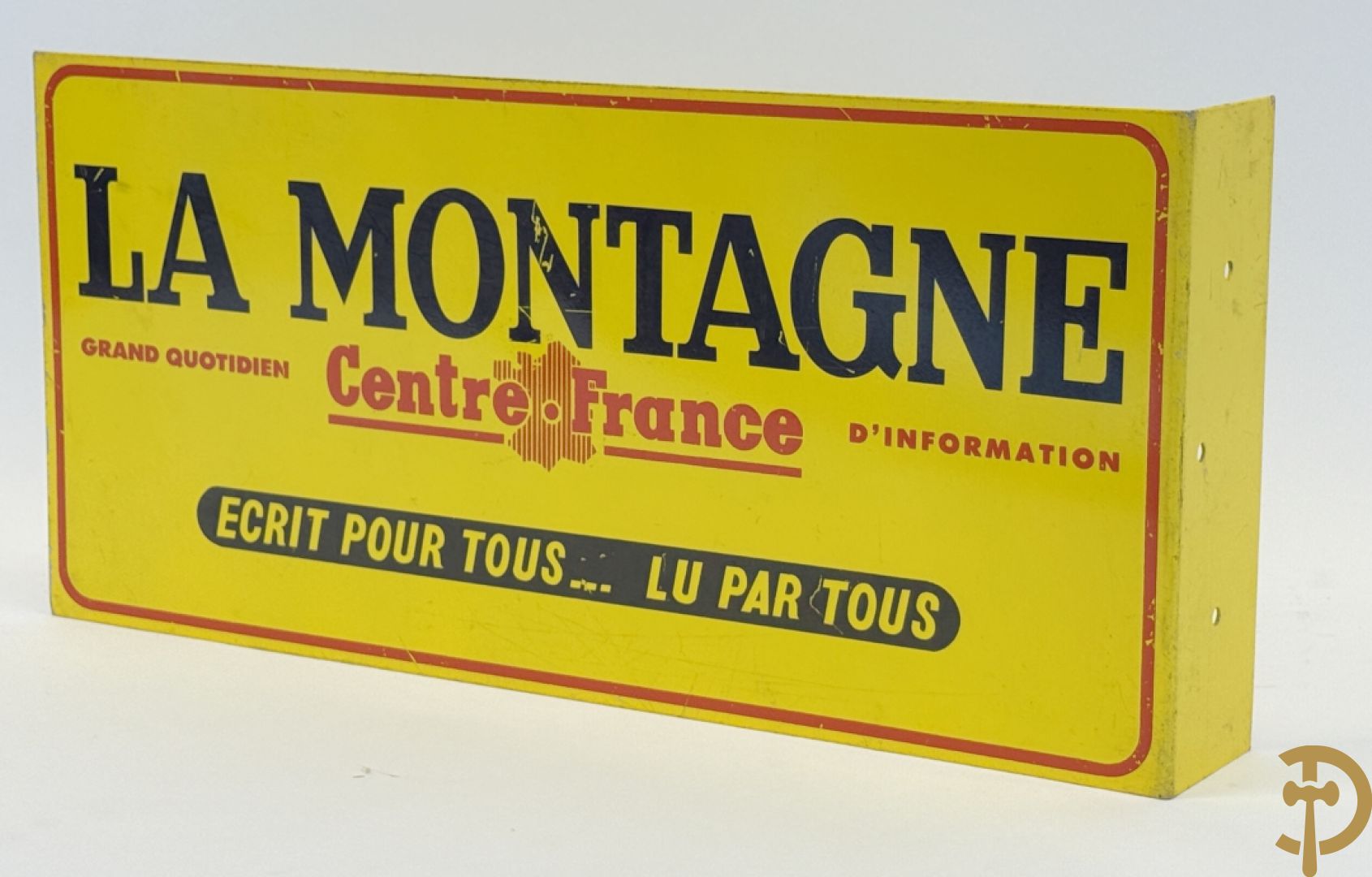 Metalen beschilderd reclamepaneel La Montagne, double face