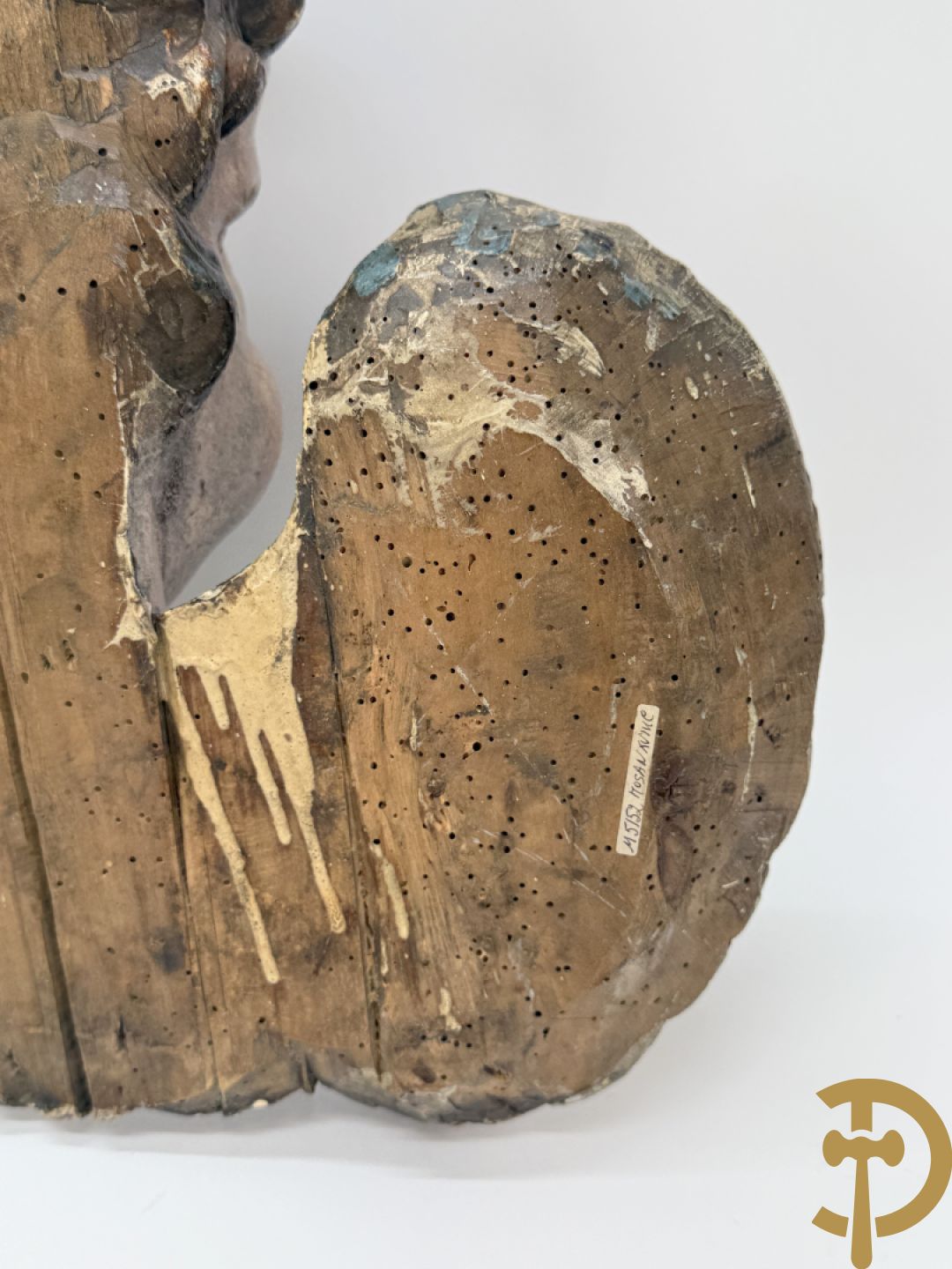 Gepolychromeerde houtsculptuur van engelenhoofd