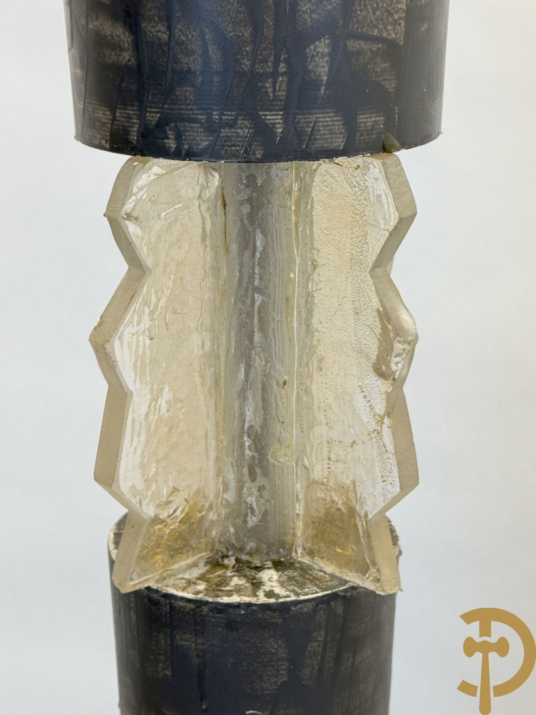 Gepatineerde staande lampadaire met plexi ornament