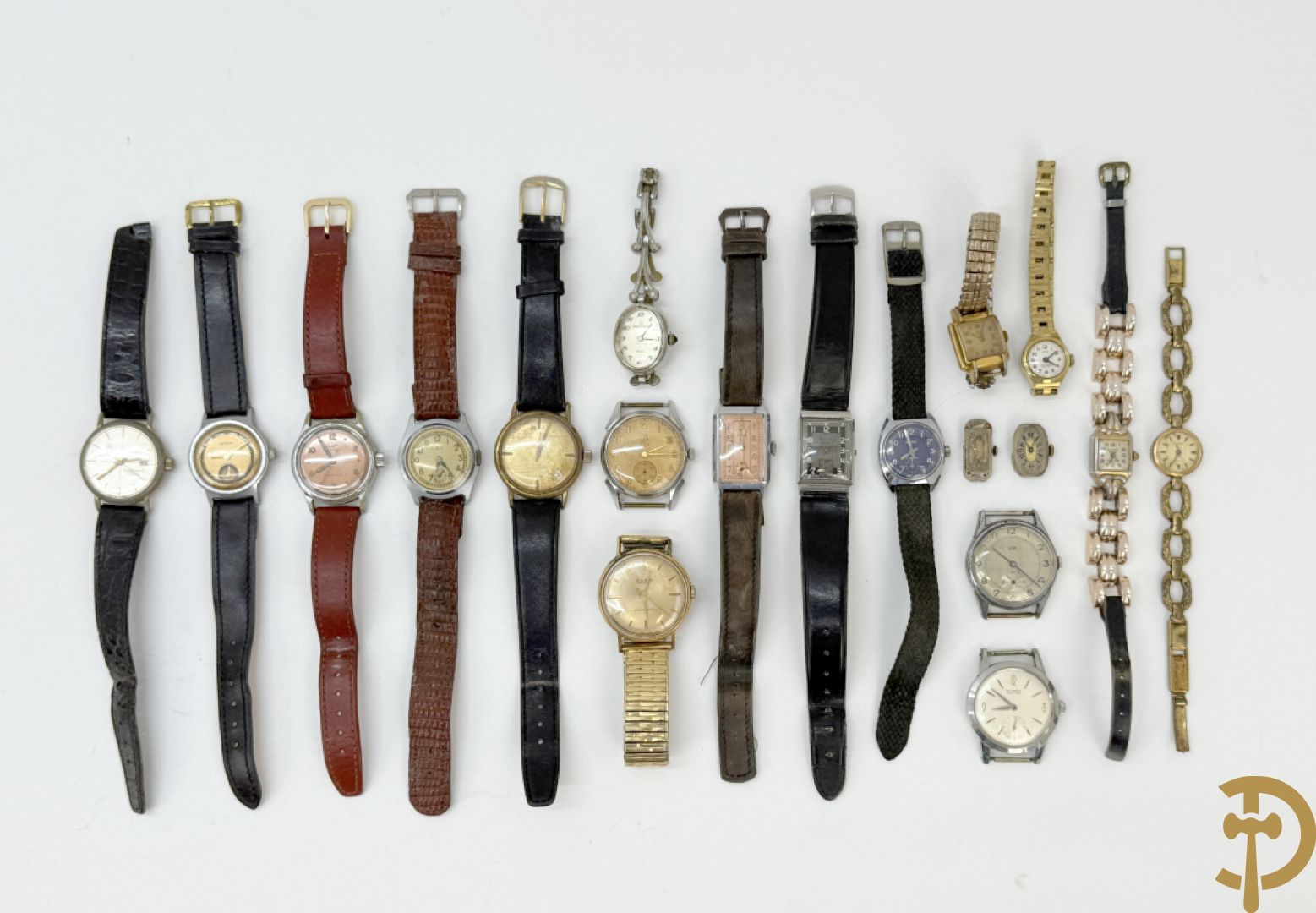 Zeventien vintage dames- en heren polsbandhorloges + 2 binnenwerken