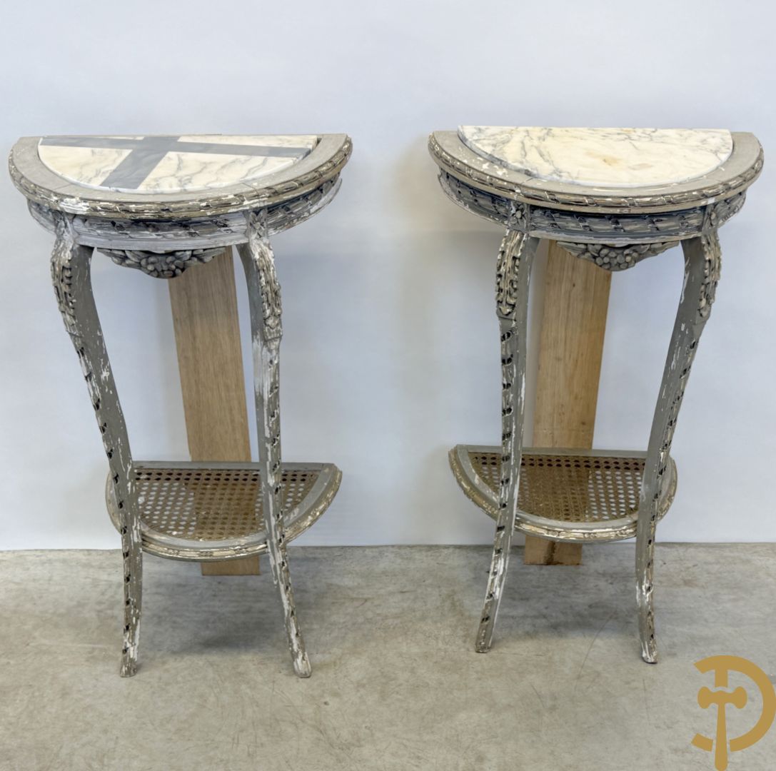 Gepatineerd Louis XVI bed met cannage en guirlandes + 2 muurconsoles met cannage en marmeren blad